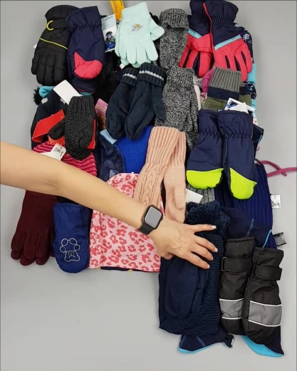 Фотография  218 - Шапки, шарфы, перчатки детские СТОК#3 кг, ЛОТ №2452 оптом в Сочи и Краснодарском крае