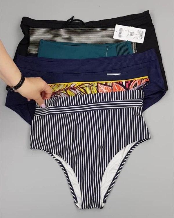 Фотография  821 - Купальники Chantelle#23 шт, ЛОТ №4412 оптом в Сочи и Краснодарском крае