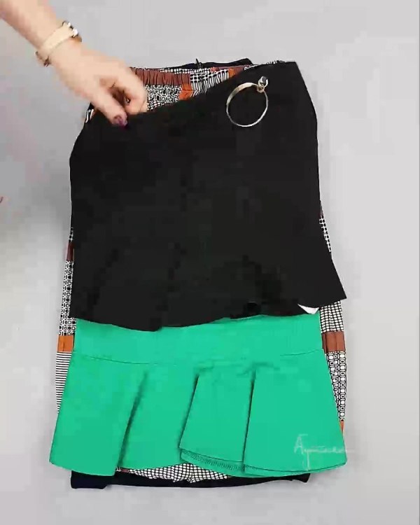 Фотография  980 - Юбки Корея#20 шт, ЛОТ №5061 оптом в Сочи и Краснодарском крае