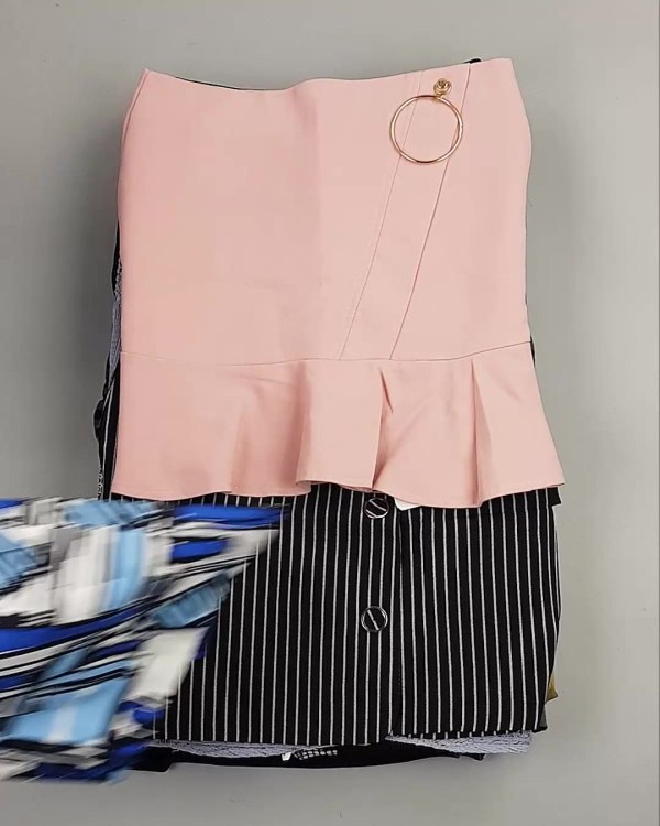 Фотография  957 - Юбки Корея#20 шт, ЛОТ №5061 оптом в Сочи и Краснодарском крае