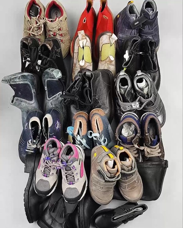 Фотография  929 - Обувь СТОК дети зима#10 кг, ЛОТ №5489 оптом в Сочи и Краснодарском крае