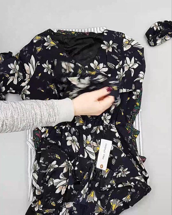 Фотография  194 - Платья Корея#20 шт, ЛОТ №5614 оптом в Сочи и Краснодарском крае