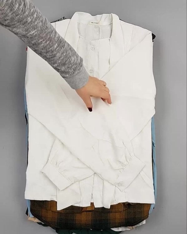 Фотография  753 - Блузки Корея#20 шт, ЛОТ №5622 оптом в Сочи и Краснодарском крае