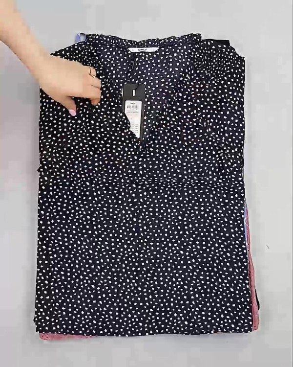 Фотография  888 - Блузки Bestseller 44#5 кг, ЛОТ №6084 оптом в Сочи и Краснодарском крае