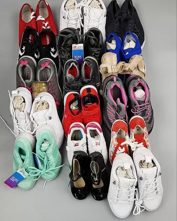 Фотография  690 - Обувь СТОК дети лето#15,4 кг, ЛОТ №6191 оптом в Сочи и Краснодарском крае