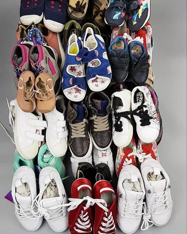 Фотография  462 - Обувь СТОК дети лето#15,4 кг, ЛОТ №6191 оптом в Сочи и Краснодарском крае