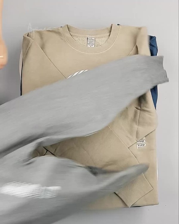 Фотография  785 - Толстовки СТОК CAN#15 кг, ЛОТ №6268 оптом в Сочи и Краснодарском крае