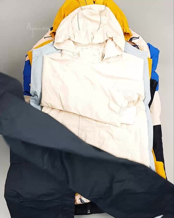 Фотография  208 - Верхняя одежда TCM kids 074#7 кг, ЛОТ №6678 оптом в Сочи и Краснодарском крае