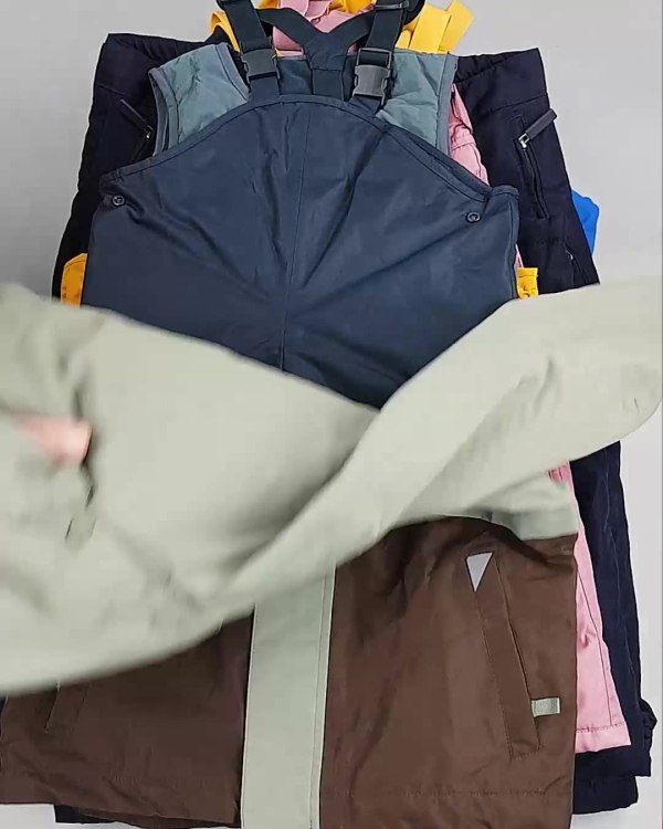 Фотография  534 - Верхняя одежда TCM kids 074#7 кг, ЛОТ №6678 оптом в Сочи и Краснодарском крае