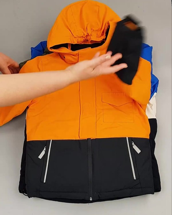 Фотография  912 - Верхняя одежда TCM kids 074#7 кг, ЛОТ №6681 оптом в Сочи и Краснодарском крае