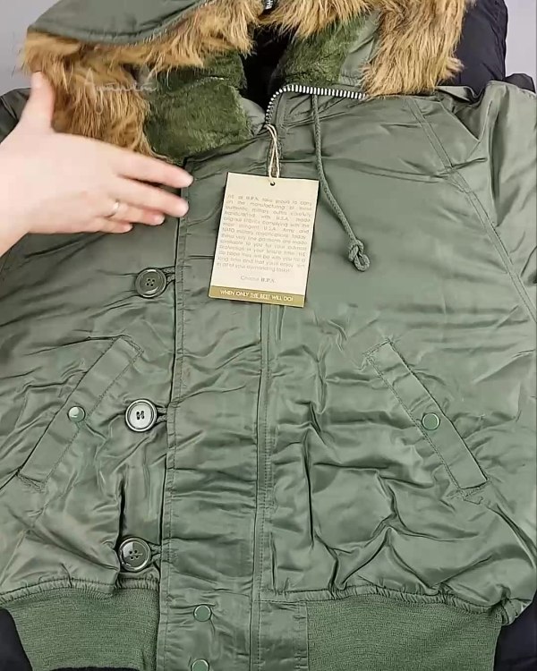 Фотография  117 - Верхняя одежда Англия СТОК #10 кг, ЛОТ №6727 оптом в Сочи и Краснодарском крае