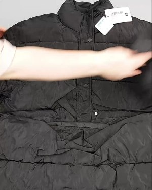 Фотография  585 - Верхняя одежда Англия СТОК #10 кг, ЛОТ №6729 оптом в Сочи и Краснодарском крае