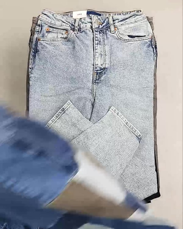 Фотография  495 - Джинсы женские Дания#10 кг, ЛОТ №6762 оптом в Сочи и Краснодарском крае