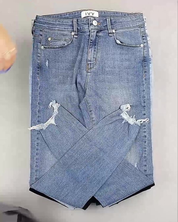 Фотография  590 - Джинсы женские Дания#10 кг, ЛОТ №6764 оптом в Сочи и Краснодарском крае