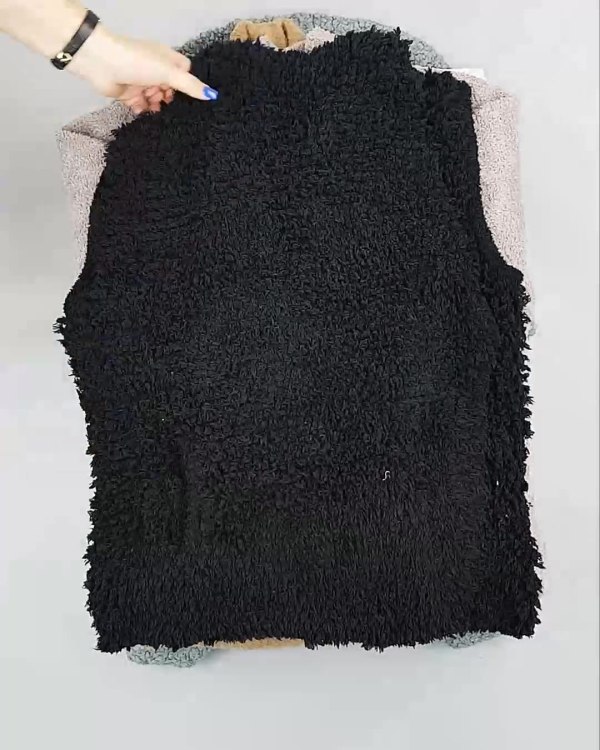 Фотография  363 - Кардиганы СТОК CAN#10 кг, ЛОТ №6887 оптом в Сочи и Краснодарском крае