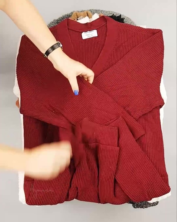 Фотография  598 - Кардиганы СТОК CAN#10 кг, ЛОТ №6887 оптом в Сочи и Краснодарском крае