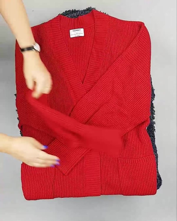 Фотография  938 - Кардиганы СТОК CAN#10 кг, ЛОТ №6888 оптом в Сочи и Краснодарском крае