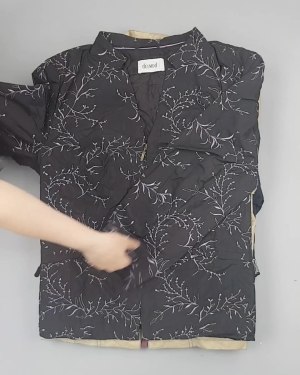 Фотография  139 - А 92602 Ветровки женские (Light Zipper jackets)#25 кг оптом в Сочи и Краснодарском крае