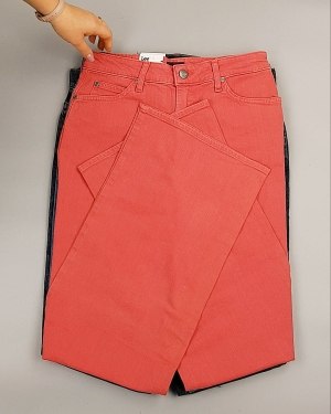 Фотография  921 - Джинсы LEE м/ж#7,9 кг, ЛОТ №7032 оптом в Сочи и Краснодарском крае