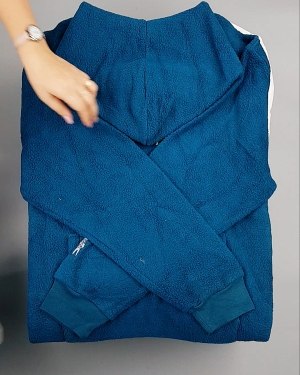 Фотография  648 - HOODIE CAN 084#10 кг, ЛОТ №7033 оптом в Сочи и Краснодарском крае