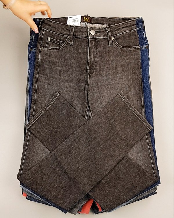 Фотография  356 - Джинсы LEE м/ж#7,9 кг, ЛОТ №7032 оптом в Сочи и Краснодарском крае