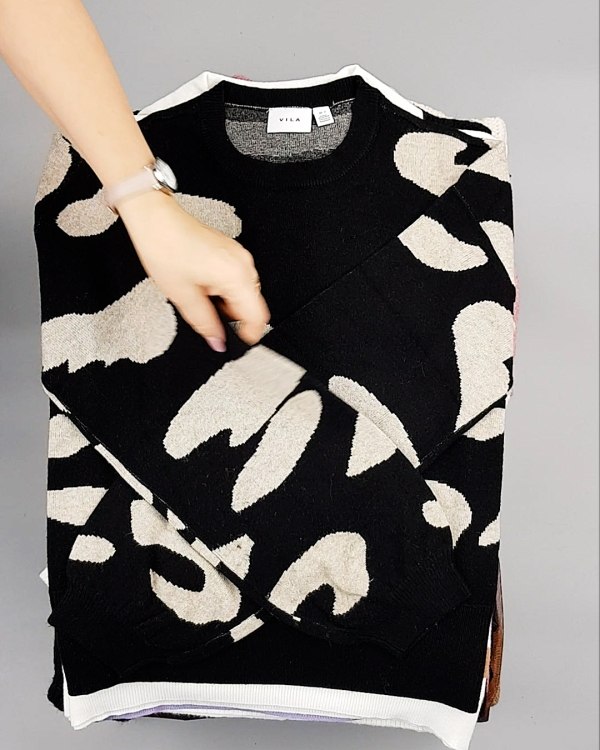 Фотография  883 - VILA Winter mix 104#15 кг, ЛОТ №7105 оптом в Сочи и Краснодарском крае