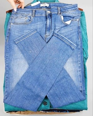 Фотография  611 - B.YOUNG Winter mix 104#15 кг, ЛОТ №7171 оптом в Сочи и Краснодарском крае