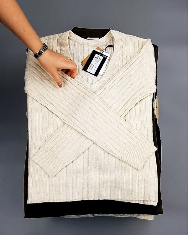 Фотография  827 - Bestseller Winter mix 104#15 кг, ЛОТ №7346 оптом в Сочи и Краснодарском крае