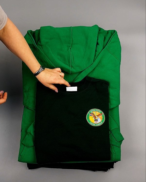 Фотография  728 - Толстовки м/ж (Sweat Tops)#20 кг, ЛОТ №7431 оптом в Сочи и Краснодарском крае