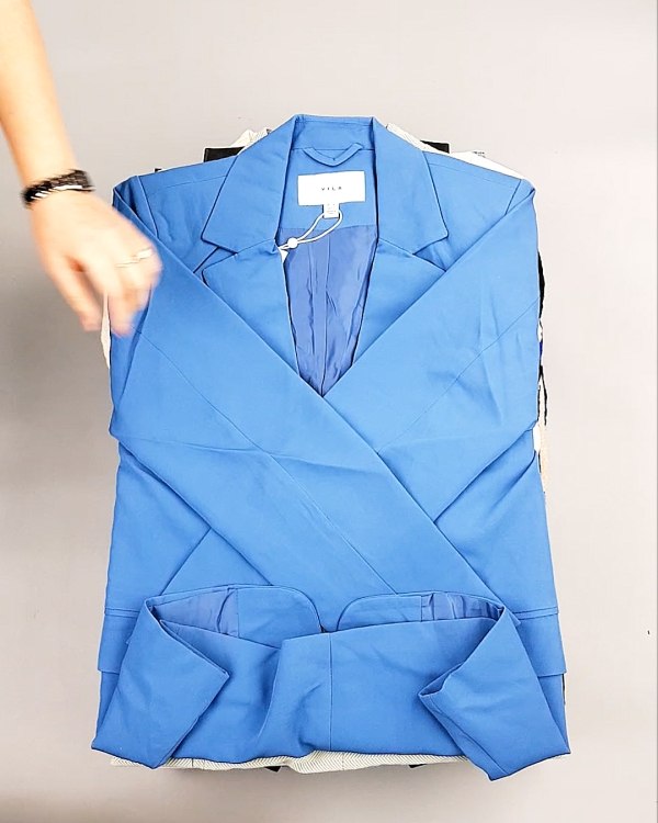 Фотография  353 - Bestseller Winter mix 104#15 кг, ЛОТ №7343 оптом в Сочи и Краснодарском крае