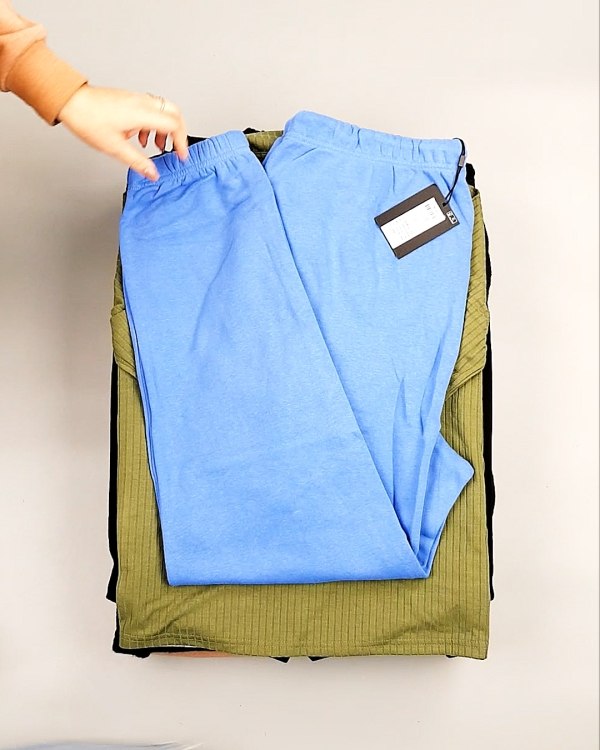 Фотография  698 - PIECES Winter mix 104#15 кг, ЛОТ №7377 оптом в Сочи и Краснодарском крае