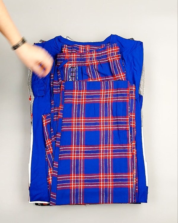 Фотография  132 - Домашняя одежда CAN 104#10 кг, ЛОТ №7330 оптом в Сочи и Краснодарском крае