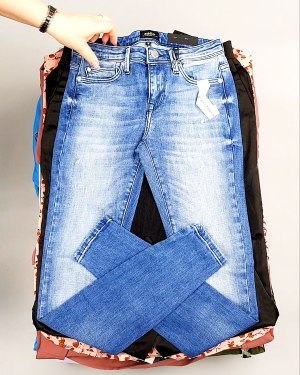 Фотография  789 - Bestseller Summer mix 104#15 кг, ЛОТ №7495 оптом в Сочи и Краснодарском крае