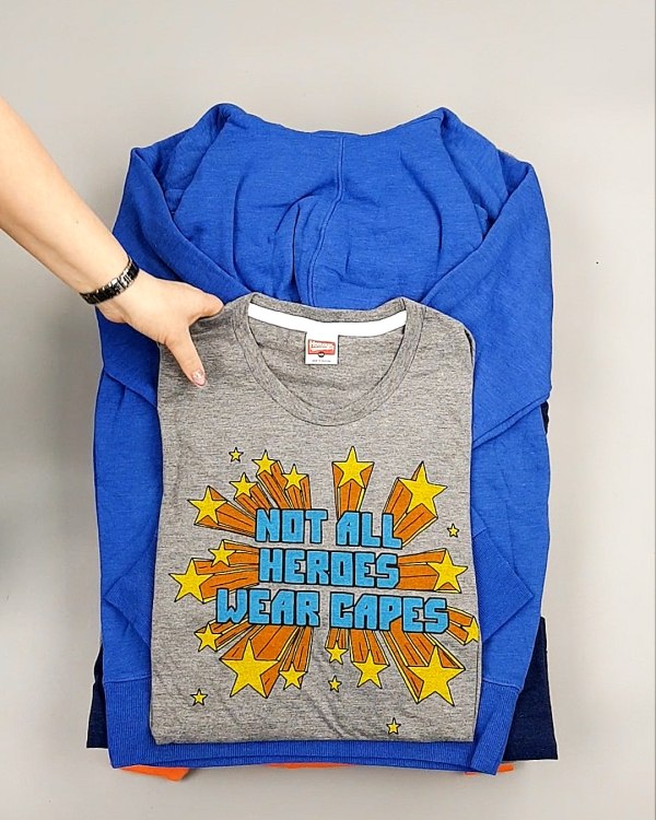 Фотография  380 - HOMAGE CAN 084#10 кг, ЛОТ №7496 оптом в Сочи и Краснодарском крае