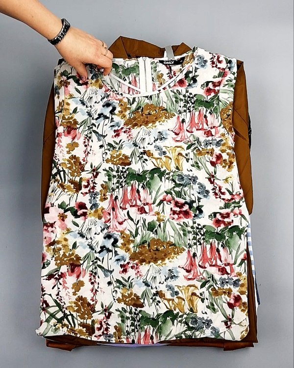 Фотография  331 - Bestseller Summer mix 104#15 кг, ЛОТ №7491 оптом в Сочи и Краснодарском крае