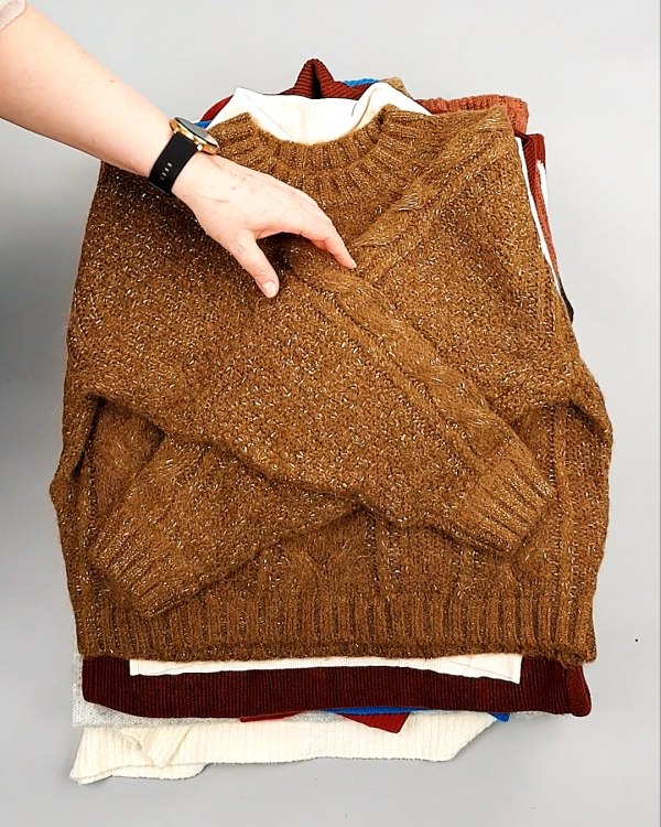 Фотография  510 - Джемпера СТОК CAN 084#7 кг, ЛОТ №7651 оптом в Сочи и Краснодарском крае