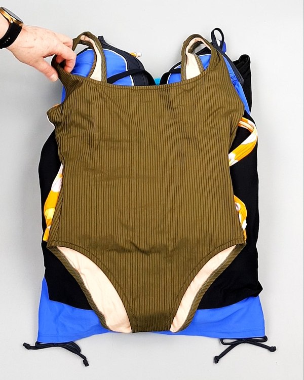 Фотография  929 - Купальники СТОК CAN 124#5 кг, ЛОТ №7689 оптом в Сочи и Краснодарском крае