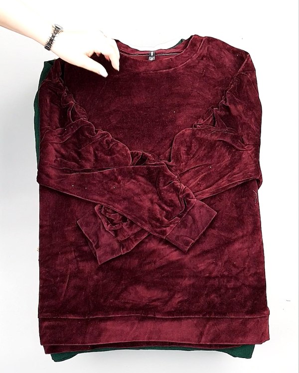 Фотография  936 - SWEATSHIRT CAN 084#10 кг, ЛОТ №7618 оптом в Сочи и Краснодарском крае