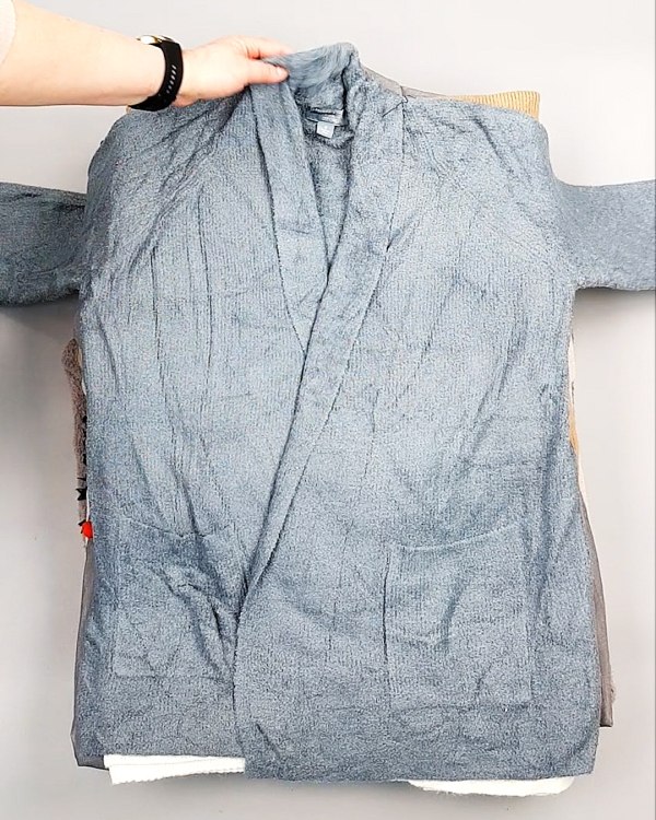 Фотография  202 - Кардиганы СТОК CAN 084#7 кг, ЛОТ №7673 оптом в Сочи и Краснодарском крае