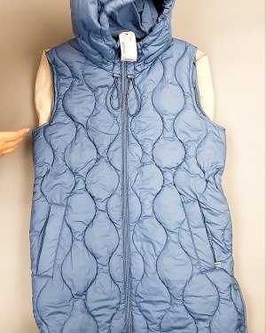 Фотография  893 - Верхняя одежда весна TOM TAILOR 124#7,8 кг, ЛОТ №7581 оптом в Сочи и Краснодарском крае