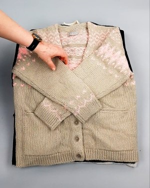 Фотография  147 - Джемпера СТОК CAN 084#7 кг, ЛОТ №7649 оптом в Сочи и Краснодарском крае