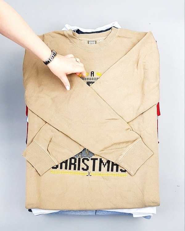 Фотография  591 - SWEATSHIRT CAN 084#10 кг, ЛОТ №7618 оптом в Сочи и Краснодарском крае