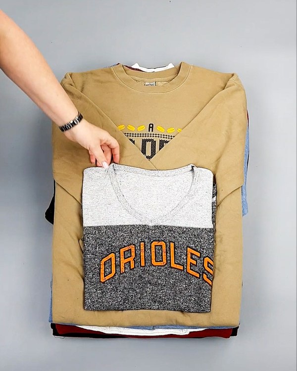 Фотография  293 - SWEATSHIRT CAN 084#10 кг, ЛОТ №7619 оптом в Сочи и Краснодарском крае