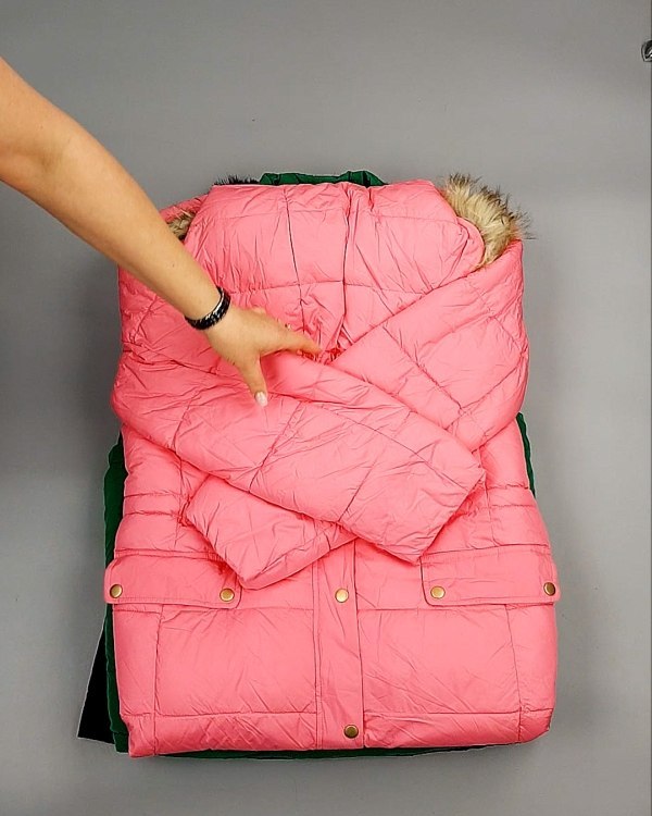 Фотография  512 - Верхняя одежда AMAZON жен 015#10 кг, ЛОТ №7712 оптом в Сочи и Краснодарском крае