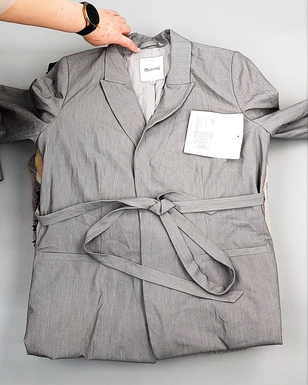 Фотография  420 - Кардиганы СТОК CAN 084#7 кг, ЛОТ №7673 оптом в Сочи и Краснодарском крае