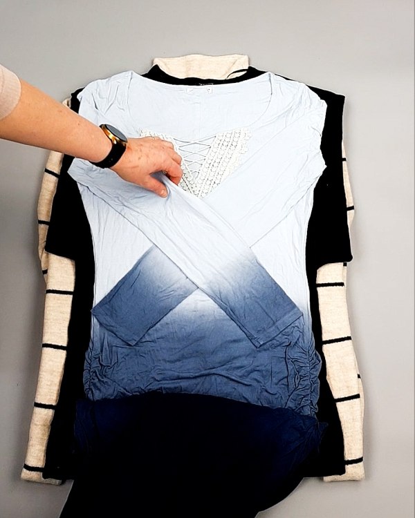 Фотография  979 - Платья СТОК CAN зима 084#7 кг, ЛОТ №7695 оптом в Сочи и Краснодарском крае