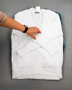 Фотография  190 - Джемпера СТОК CAN 084#7 кг, ЛОТ №7647 оптом в Сочи и Краснодарском крае