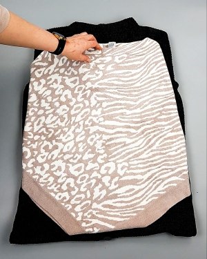 Фотография  601 - Джемпера СТОК CAN 084#7 кг, ЛОТ №7648 оптом в Сочи и Краснодарском крае