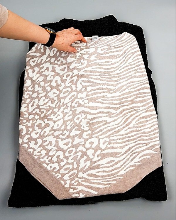 Фотография  352 - Джемпера СТОК CAN 084#7 кг, ЛОТ №7648 оптом в Сочи и Краснодарском крае