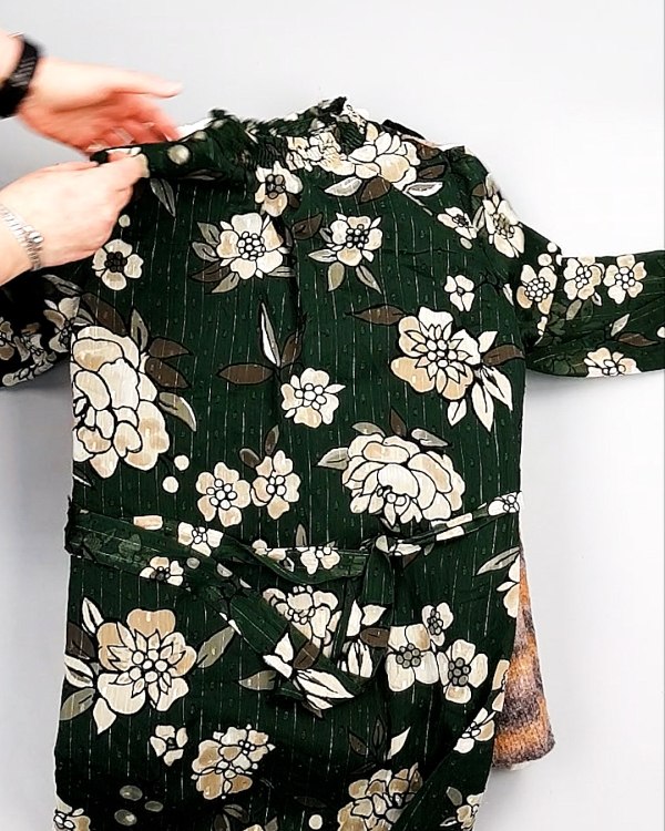 Фотография  946 - Платья СТОК CAN зима 084#7 кг, ЛОТ №7827 оптом в Сочи и Краснодарском крае